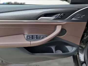 BMW X3  xDr. 20d M-Sport DAB 360  Leder Mokka WLAN