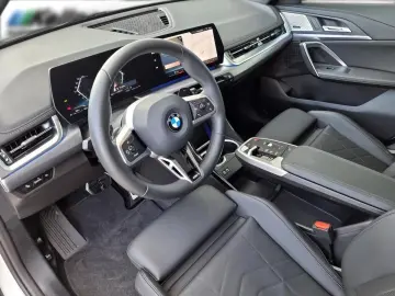 BMW X1  xDr. 20d M-Sport AHK Harman&Kardon Pano ACC