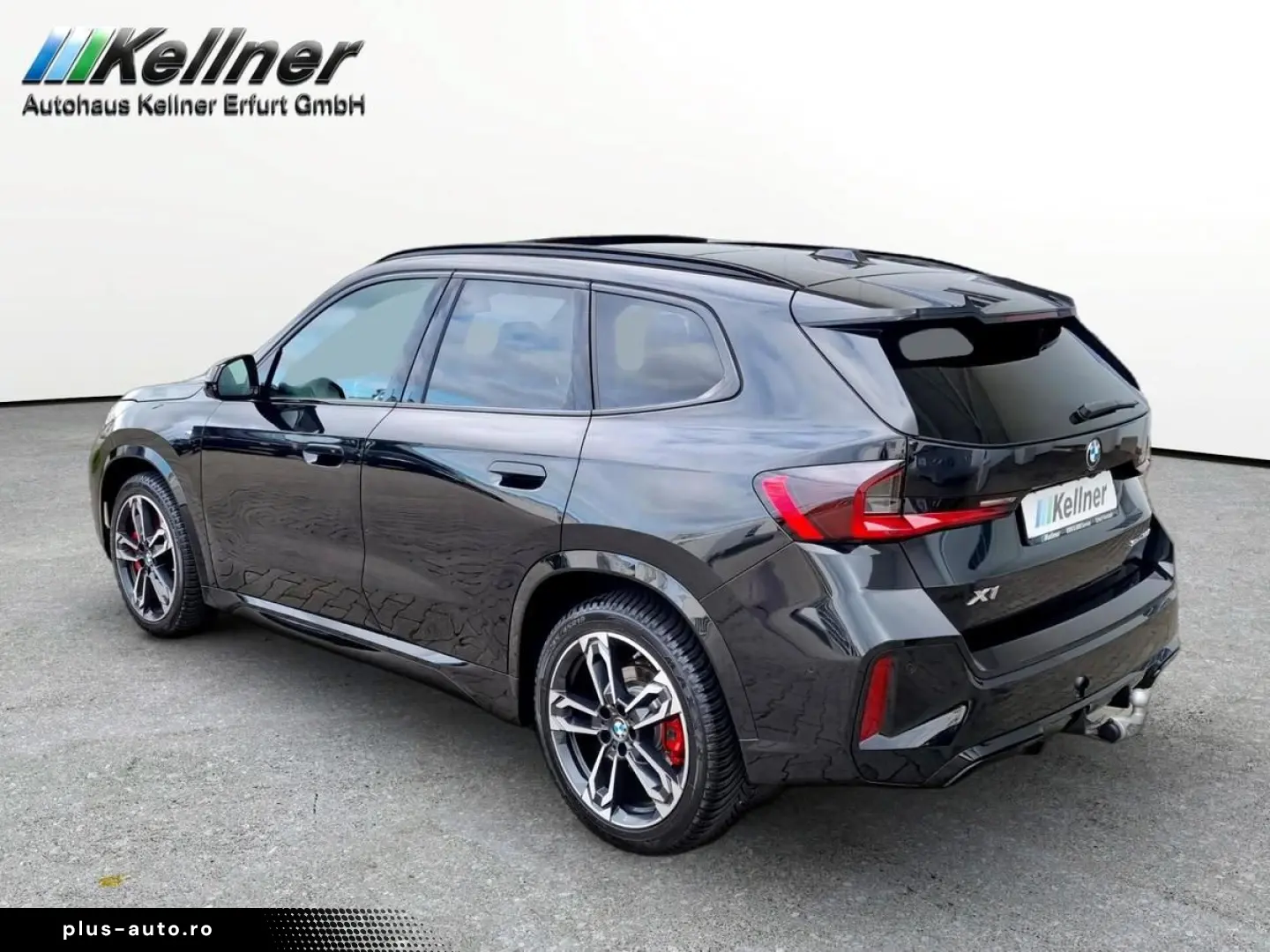 BMW X1  20i M-Sport Pro AHK Head-Up Pano 360  19 Zo