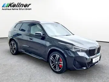 BMW X1  20i M-Sport Pro AHK Head-Up Pano 360  19 Zo