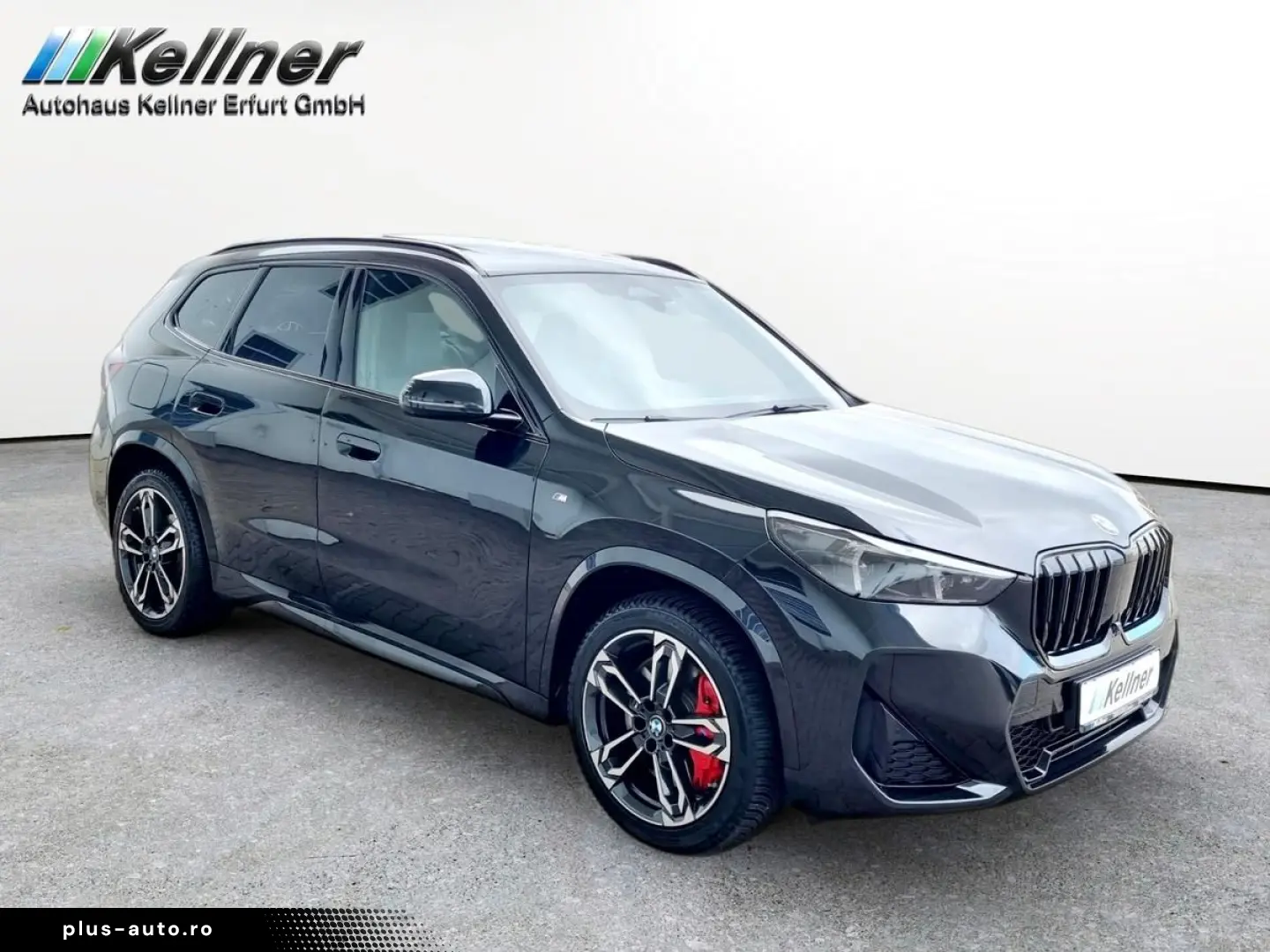 BMW X1  20i M-Sport Pro AHK Head-Up Pano 360  19 Zo