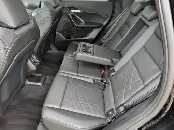 BMW X1  20i M-Sport Pro AHK Head-Up Pano 360  19 Zo