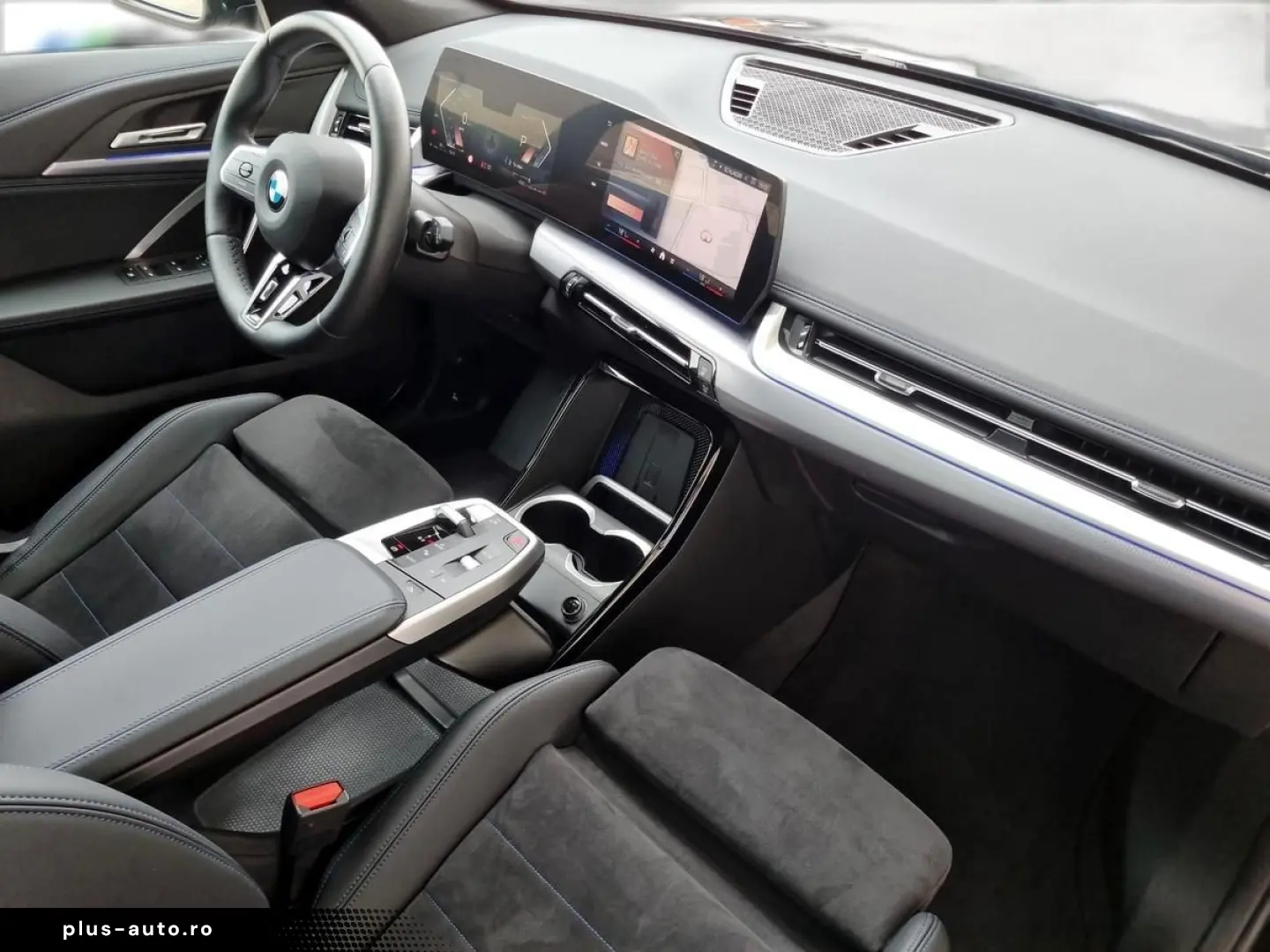 BMW X1  18i M-Sport AHK Pano aLED R-Kamera Travel Pa