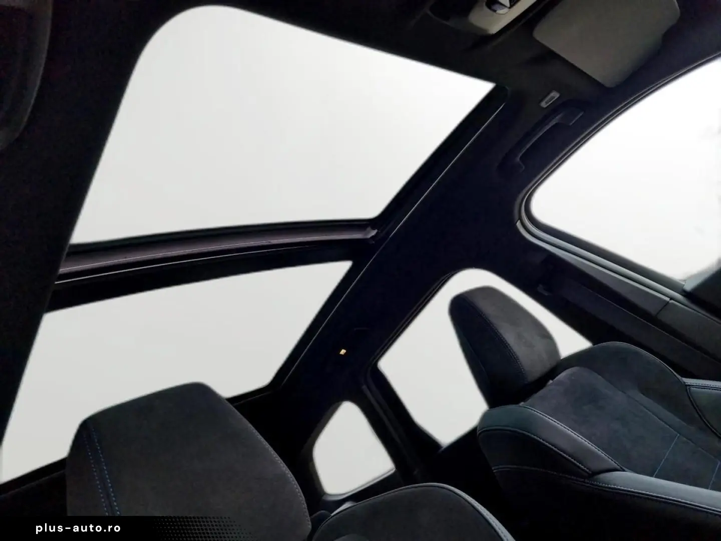 BMW X1  18i M-Sport AHK Pano aLED R-Kamera Travel Pa