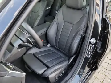 BMW M340d  xDr. Harman&Kardon Head-Up ACC DAB Pano a