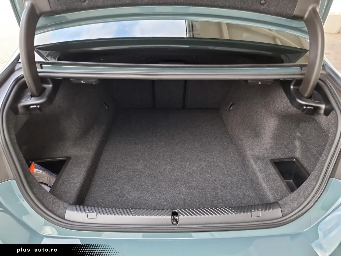 BMW 520 i Limo M-Sport AHK Pano 360  Standh Harman&