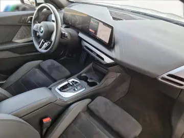 BMW 118 d M-Sport AHK aLED R-Kamera DAB Premium Pake