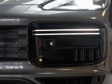 Porsche Cayenne Turbo S E-Hybrid