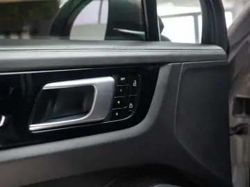 Porsche Cayenne Turbo S E-Hybrid