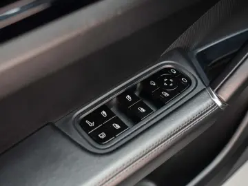 Porsche Cayenne Turbo S E-Hybrid