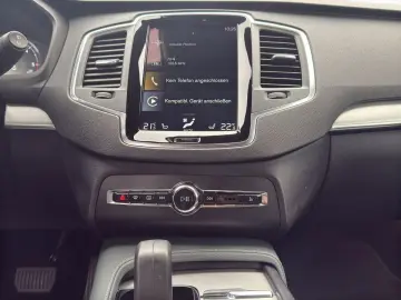 VOLVO XC90 B5 Diesel AWD Momentum Pro