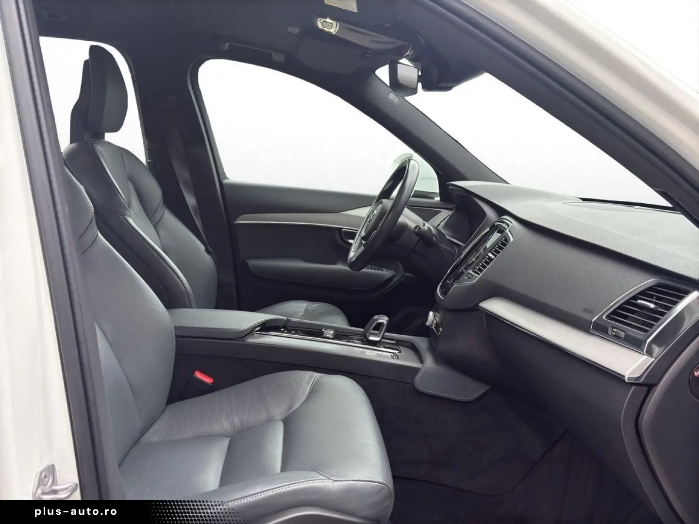 VOLVO XC90 B5 Diesel AWD Momentum Pro