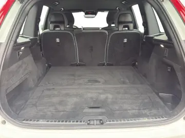 VOLVO XC90 B5 Diesel AWD Momentum Pro