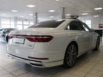 AUDI A8 50 TDI quattro Luft AHK 360  Pano STHZ Laser