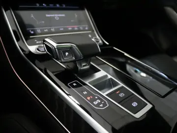 AUDI A8 50 TDI quattro Luft AHK 360  Pano STHZ Laser