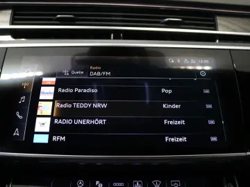 AUDI A8 50 TDI quattro Luft AHK 360  Pano STHZ Laser