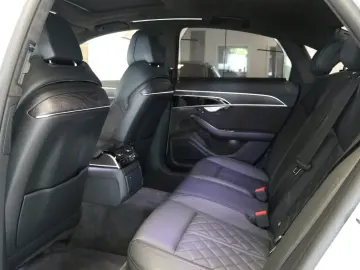 AUDI A8 50 TDI quattro Luft AHK 360  Pano STHZ Laser