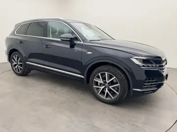 VW Touareg eHybrid 4M Atmosphere Pano20NaviMatrix
