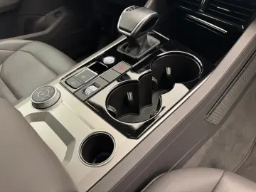 VW Touareg eHybrid 4M Atmosphere Pano20NaviMatrix