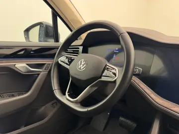 VW Touareg eHybrid 4M Atmosphere Pano20NaviMatrix