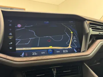 VW Touareg eHybrid 4M Atmosphere Pano20NaviMatrix
