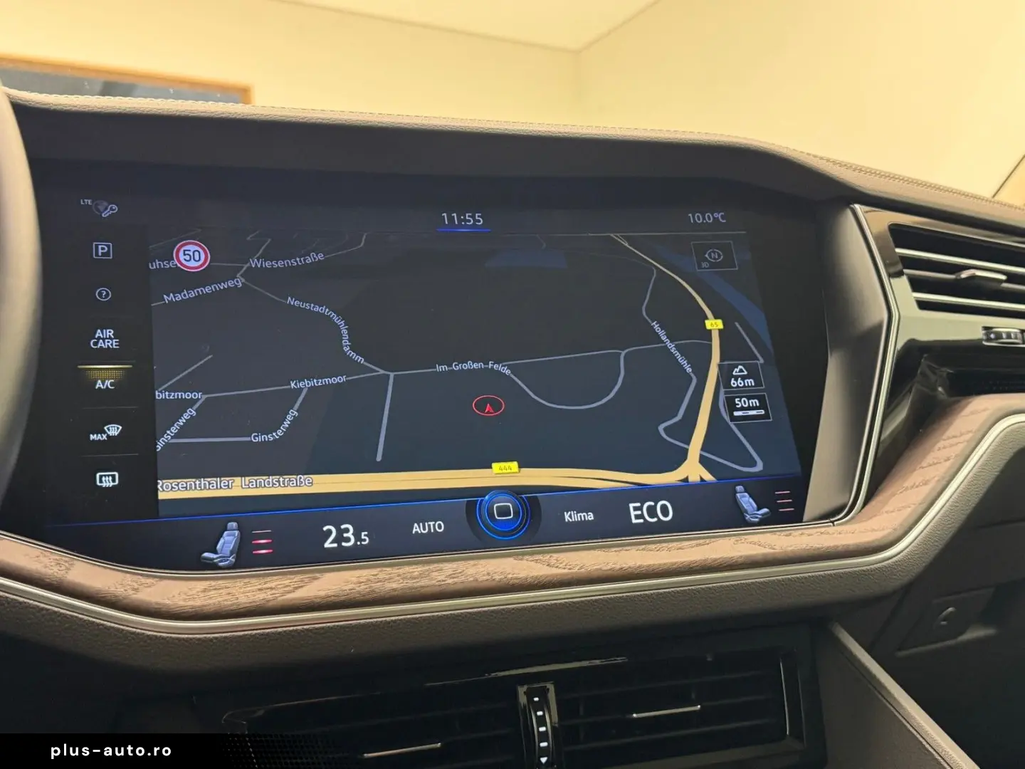 VW Touareg eHybrid 4M Atmosphere Pano20NaviMatrix