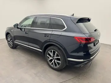VW Touareg eHybrid 4M Atmosphere Pano20NaviMatrix