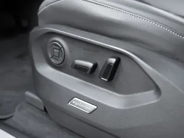 VW Touareg 3.0 V6 TDI Elegance 4Motion