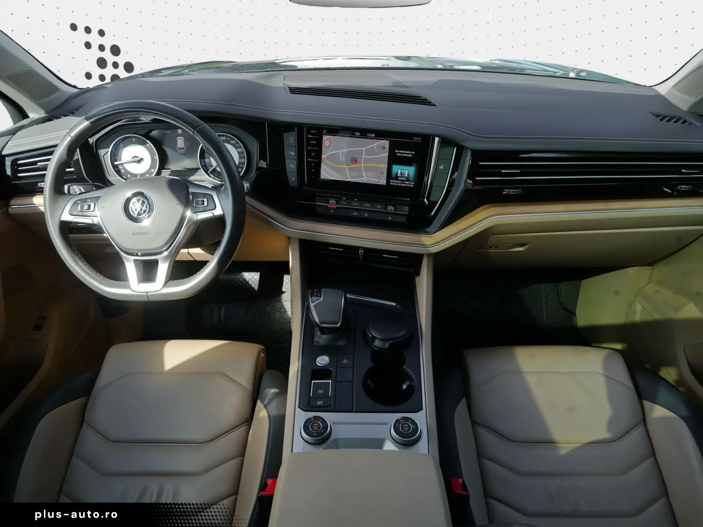 VW Touareg 3.0 TDI Pano Stand RFK Air ACC LED Navi