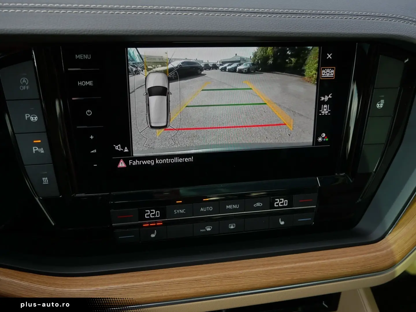 VW Touareg 3.0 TDI Pano Stand RFK Air ACC LED Navi