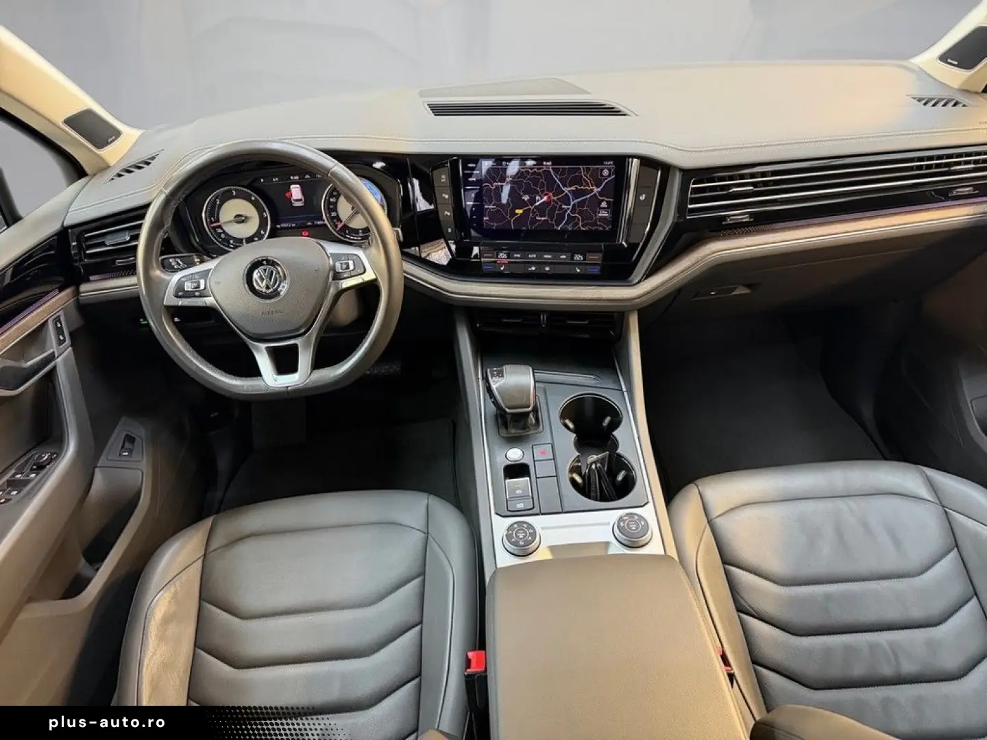 VW Touareg  3 0 TDI  4MOTION Automatik R-Line EX.