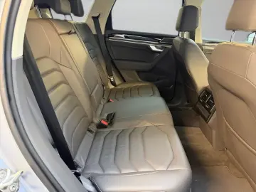 VW Touareg  3 0 TDI  4MOTION Automatik R-Line EX.