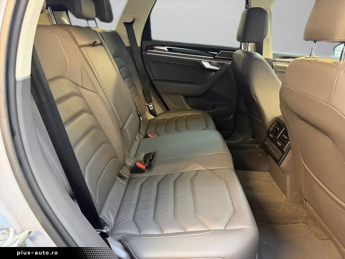 VW Touareg  3 0 TDI  4MOTION Automatik R-Line EX.