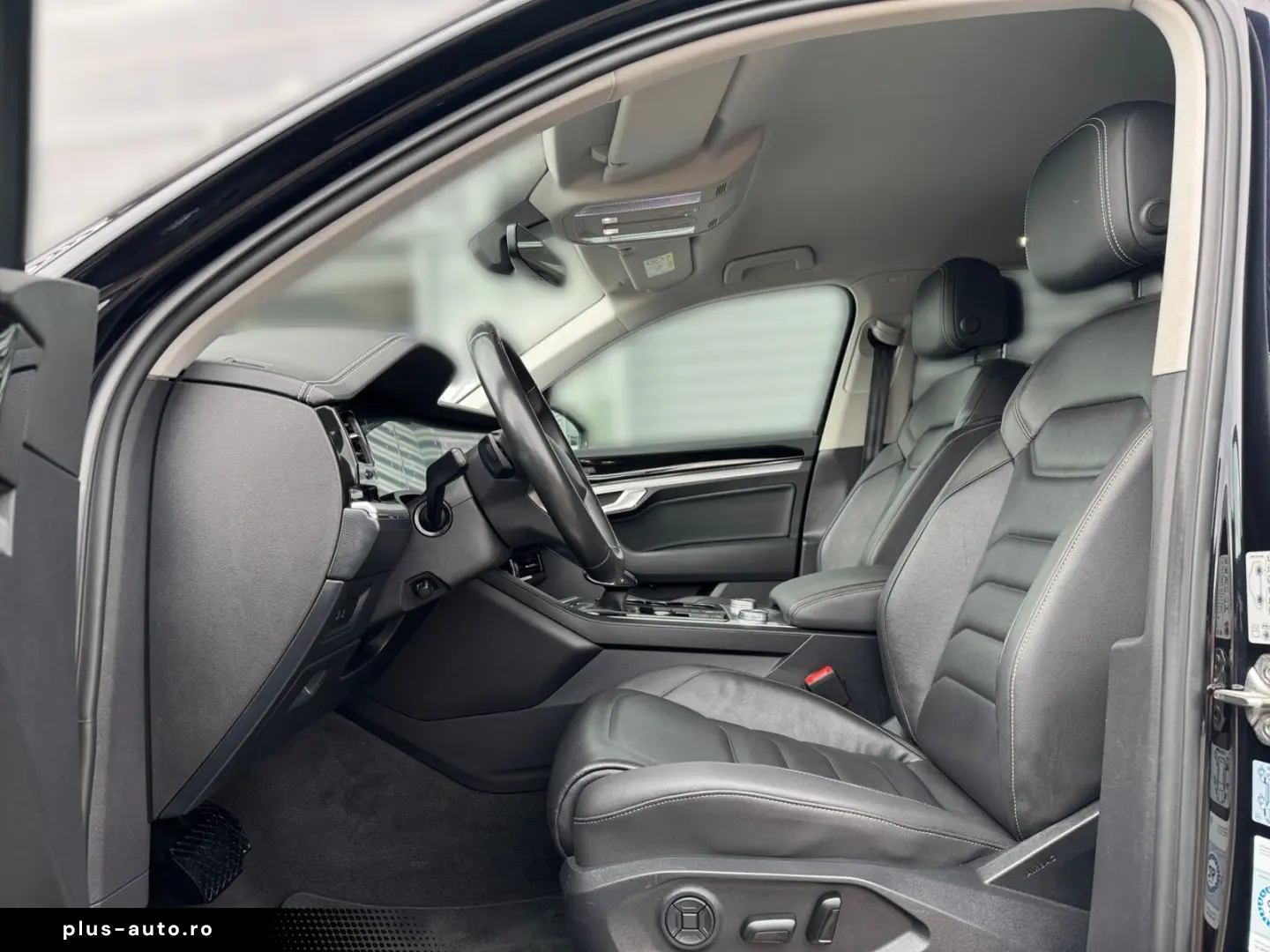 VW Touareg Elegance 3.0TDI 4M AHK MATRIX DICO