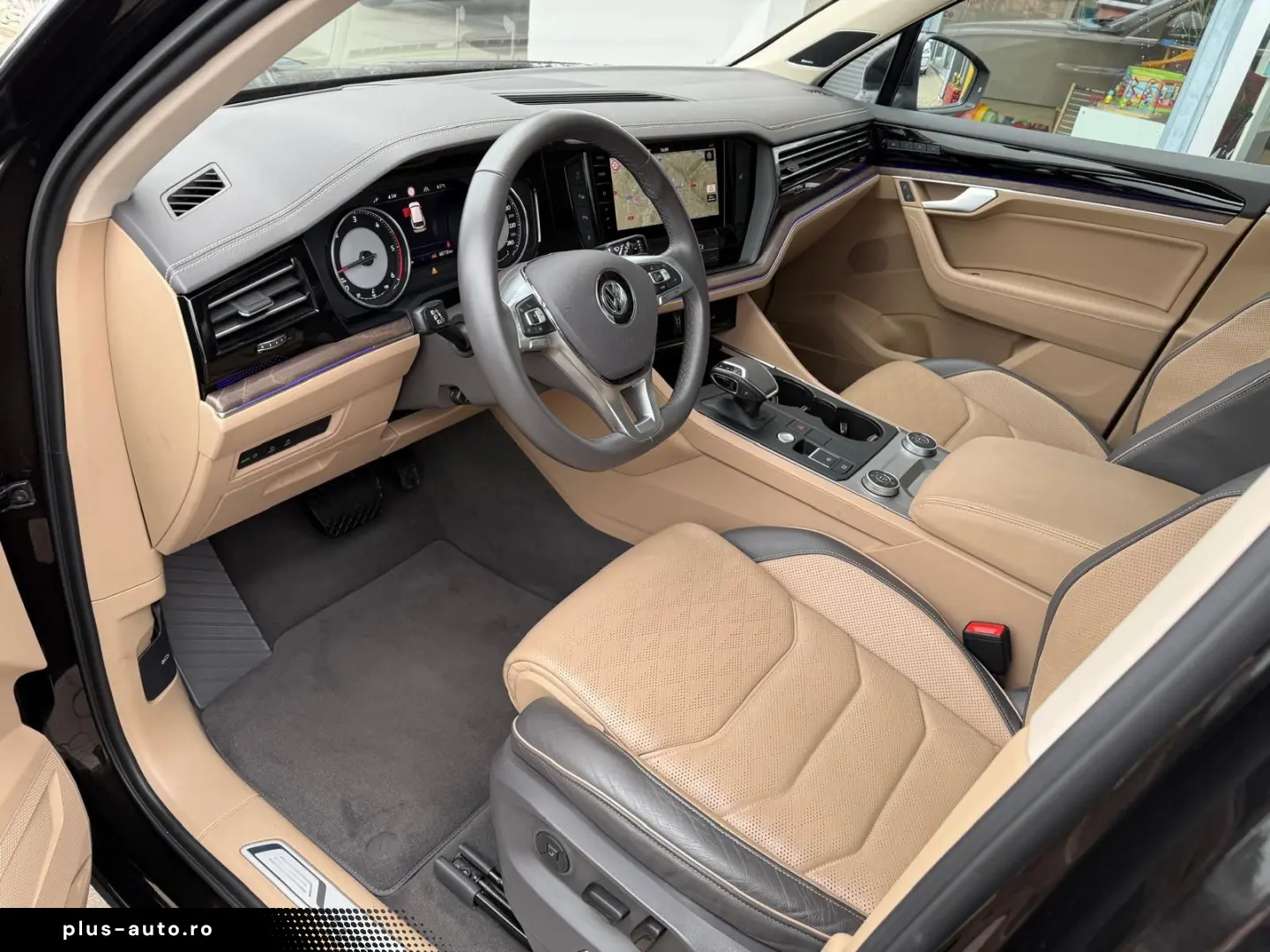 VW Touareg 3.0 V6 TDI R-line 4MOT ACC PANO LED AHK