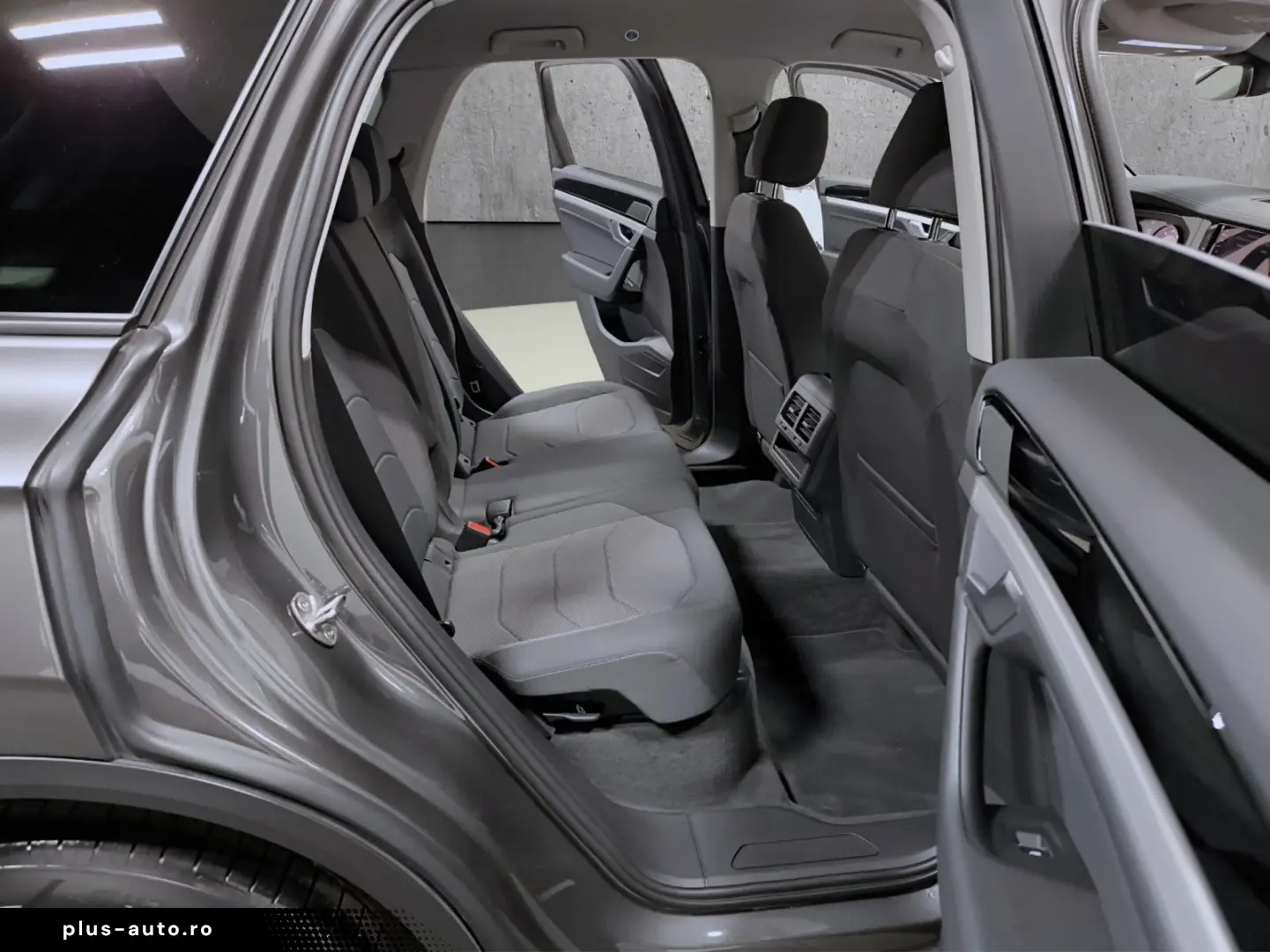 VW Touareg 3.0 TDI  Luft  el. Klappe  AHK  Alu 19