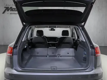 VW Touareg 3.0 TDI  Luft  el. Klappe  AHK  Alu 19