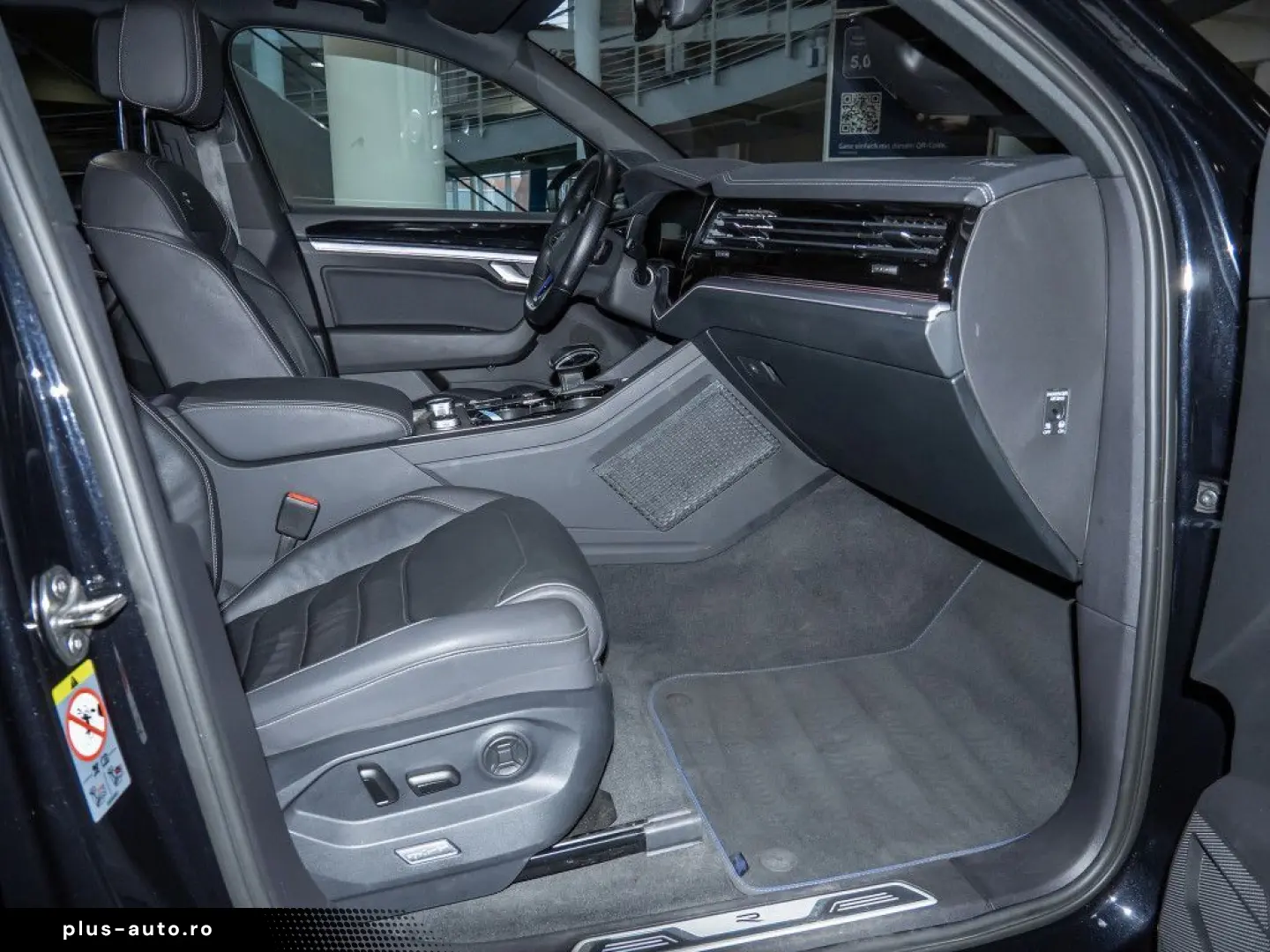 VW Touareg 3.0 V6 TSI R eHybrid 4M Pano AHK Kamera