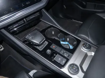 VW Touareg 3.0 V6 TSI R eHybrid 4M Pano AHK Kamera