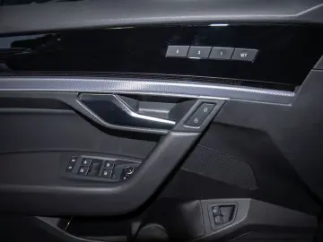 VW Touareg 3.0 V6 TSI R eHybrid 4M Pano AHK Kamera