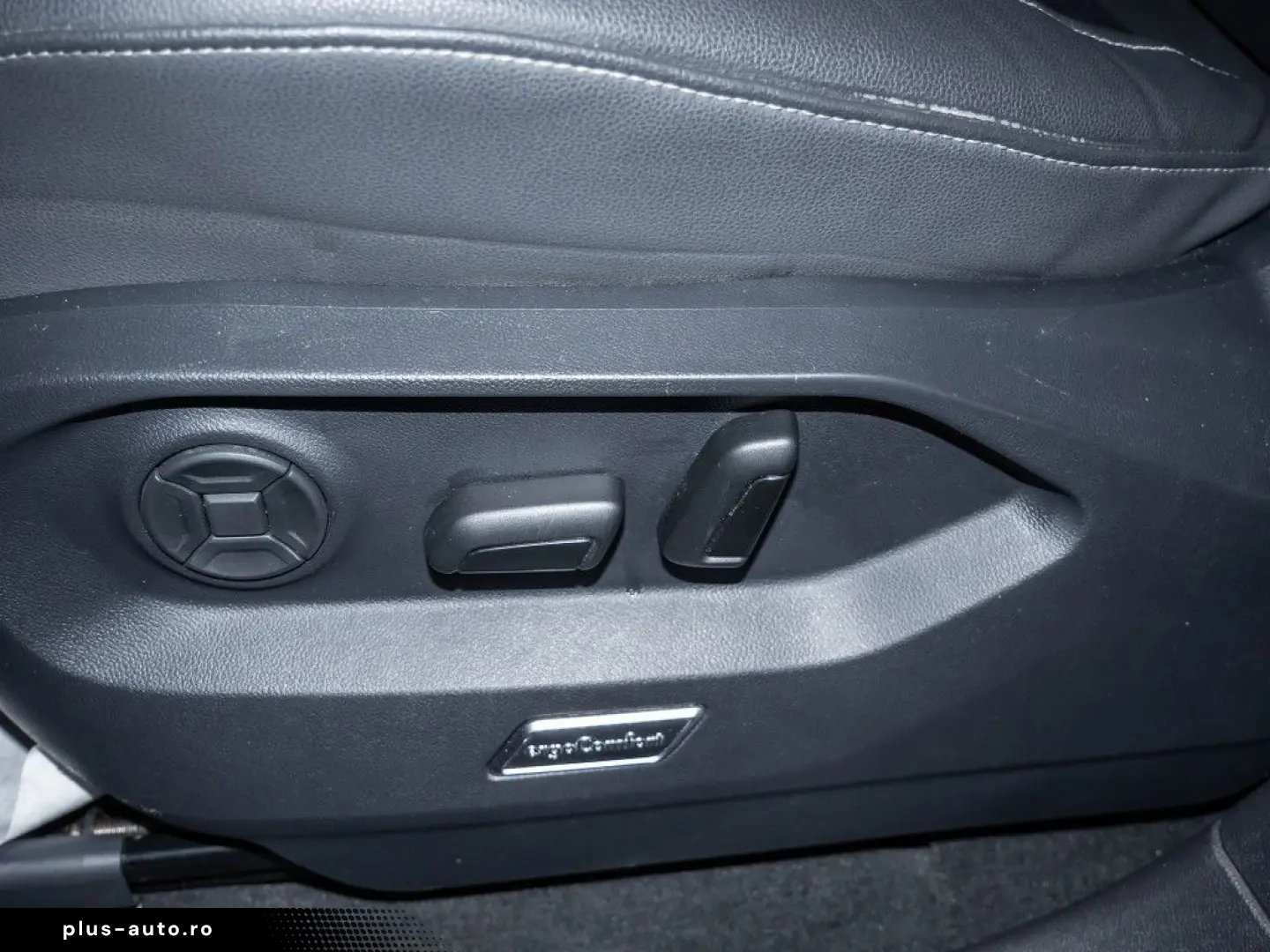 VW Touareg 3.0 V6 TSI R eHybrid 4M Pano AHK Kamera