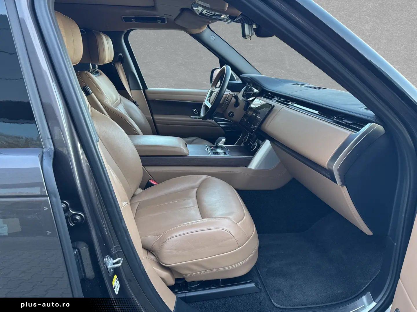 LAND ROVER Range Rover SWB 4.4 Benzin P530 Autobiography