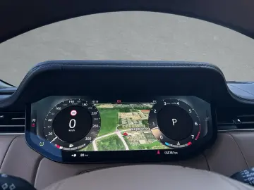 LAND ROVER Range Rover SWB 4.4 Benzin P530 Autobiography