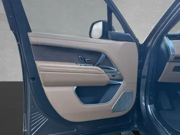 LAND ROVER Range Rover SWB 4.4 Benzin P530 Autobiography