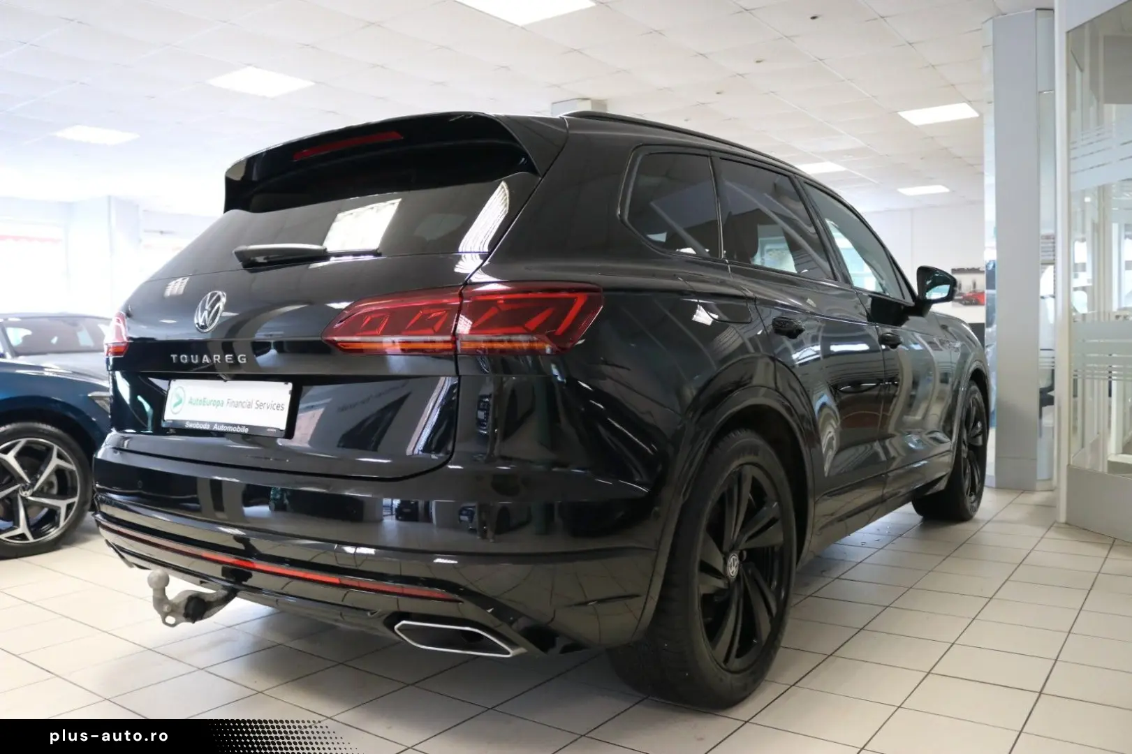 VW Touareg R-Line Black Style Luft AHK Matrix HUD