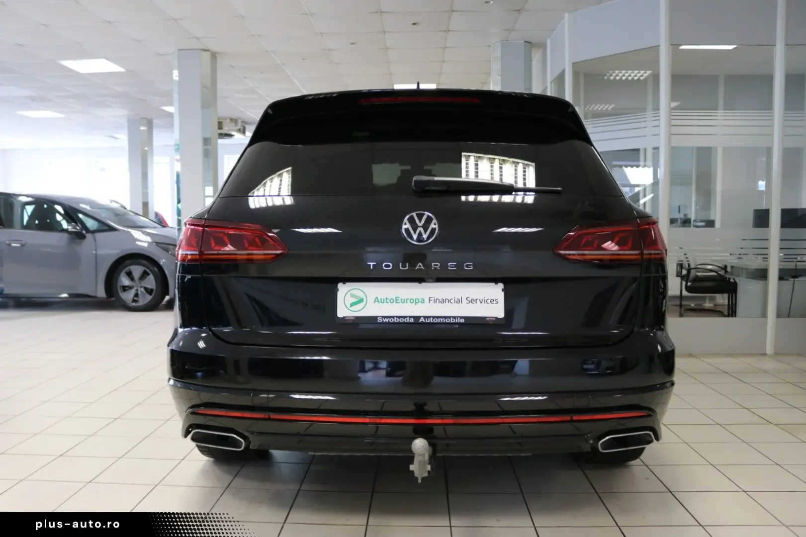 VW Touareg R-Line Black Style Luft AHK Matrix HUD