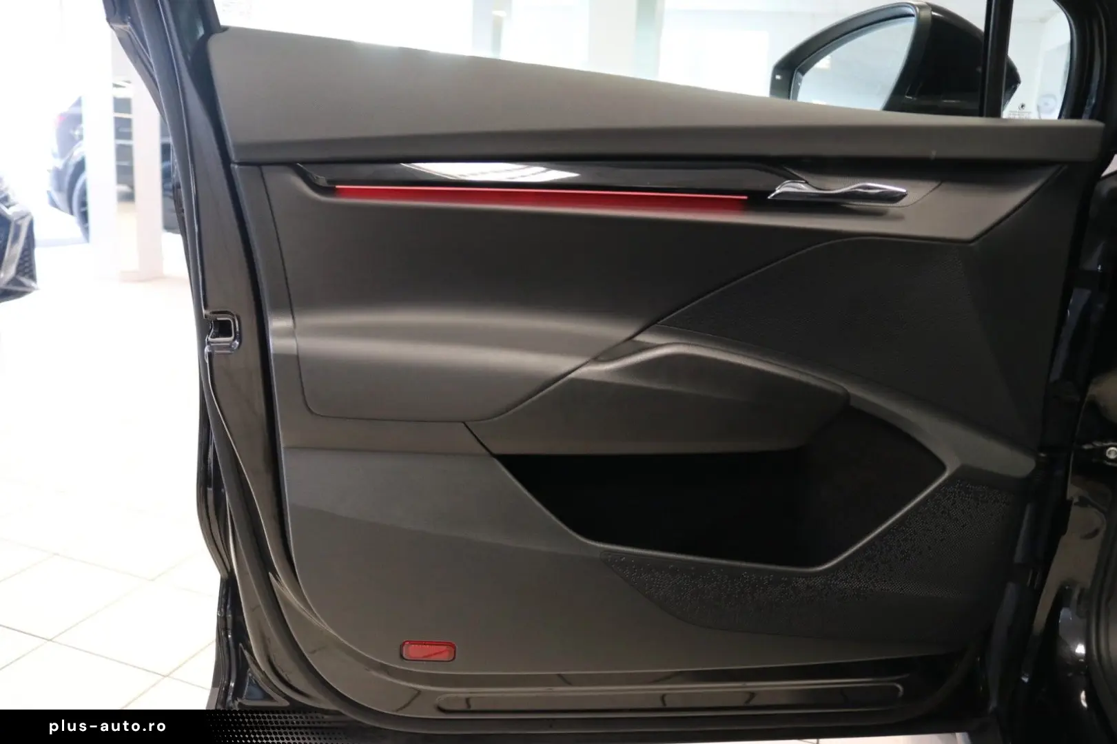 SKODA Enyaq 4x4 WP AHK Kamera STHZ Pano Virtual