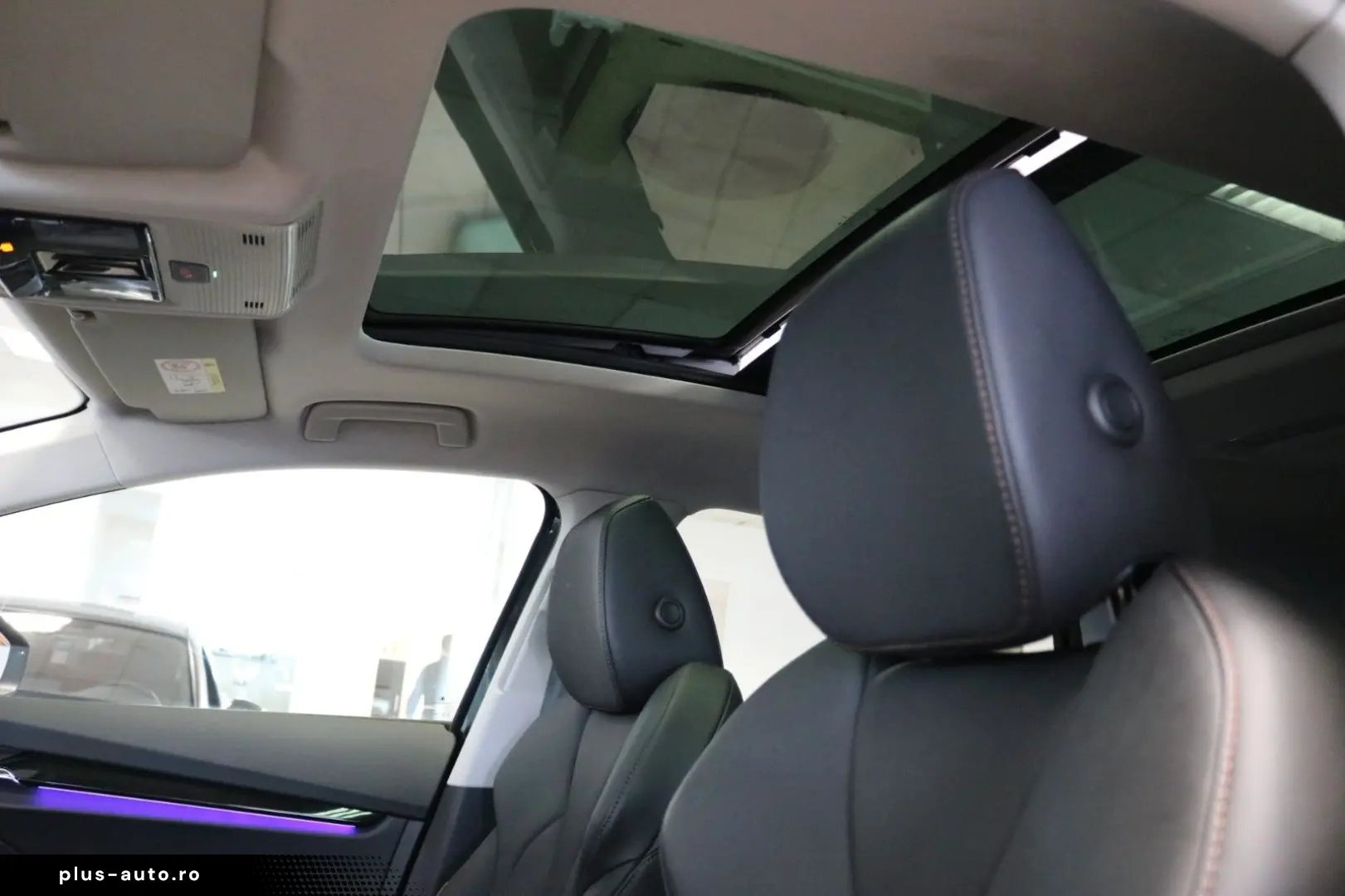 SKODA Enyaq 4x4 WP AHK Kamera STHZ Pano Virtual