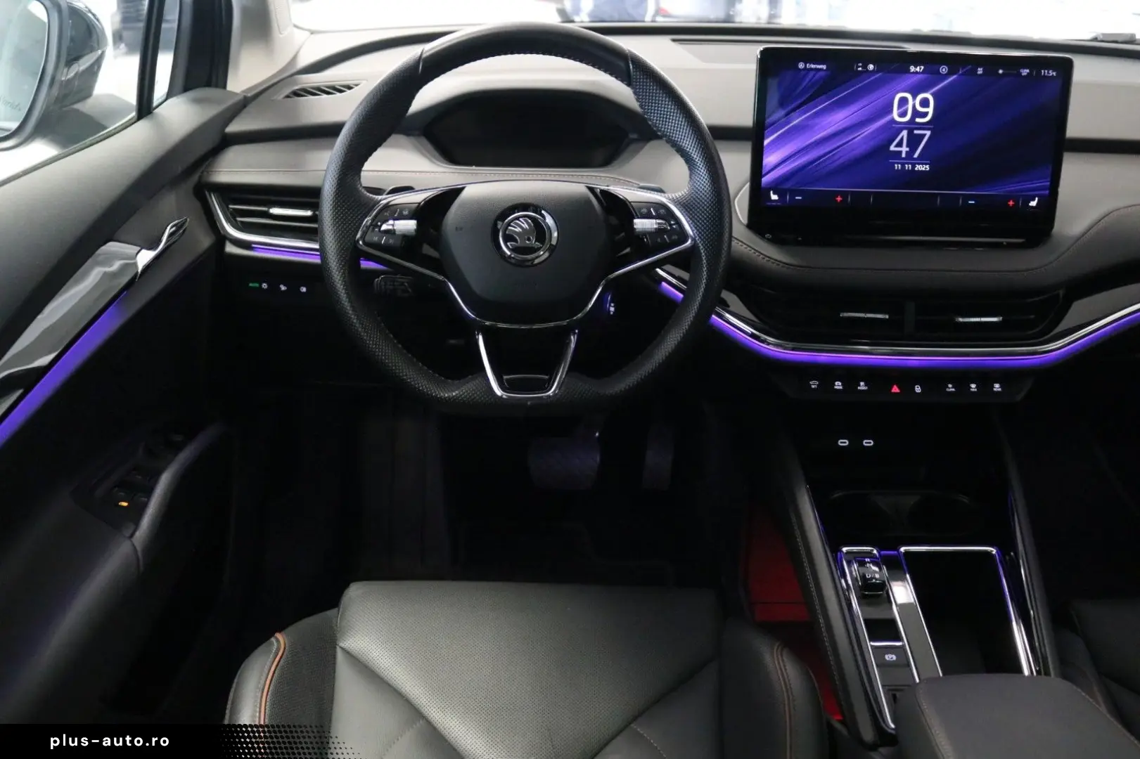 SKODA Enyaq 4x4 WP AHK Kamera STHZ Pano Virtual