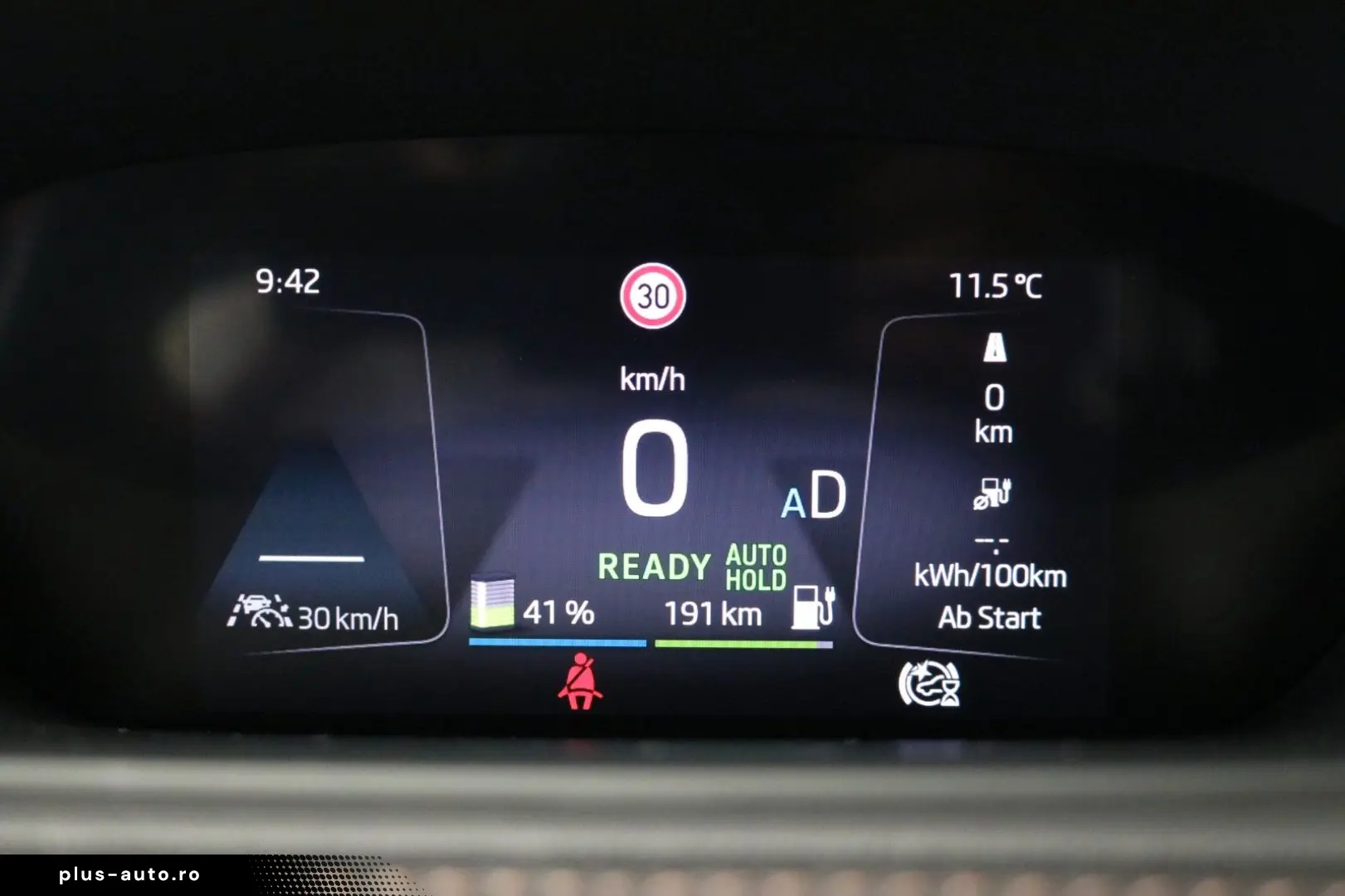 SKODA Enyaq 4x4 WP AHK Kamera STHZ Pano Virtual